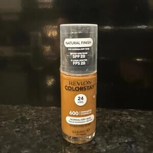 Revlon  COLORSTAY MAKEUP  Natural Finish 24 Hr  600 Cinnamon  SPF 20  NEW